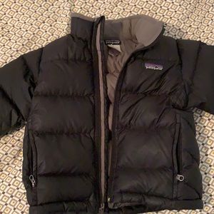 Patagonia XS (5-6) boy’s coat. Great shape.